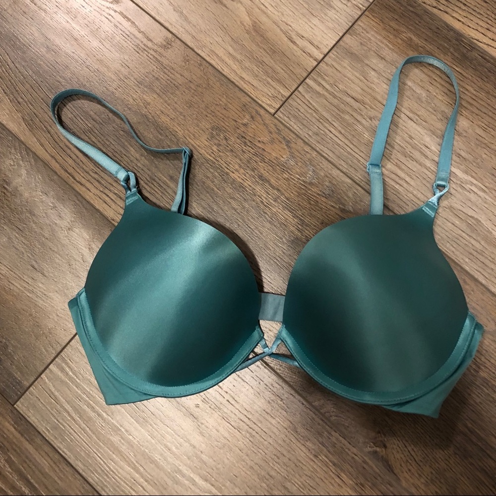 Victoria’s Secret Bombshell Bra
